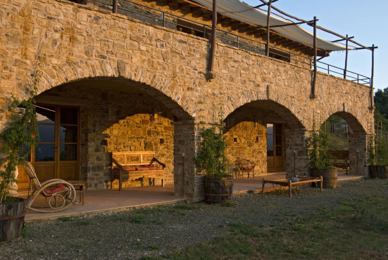 Hotel Podere Conti Filattiera Екстер'єр фото