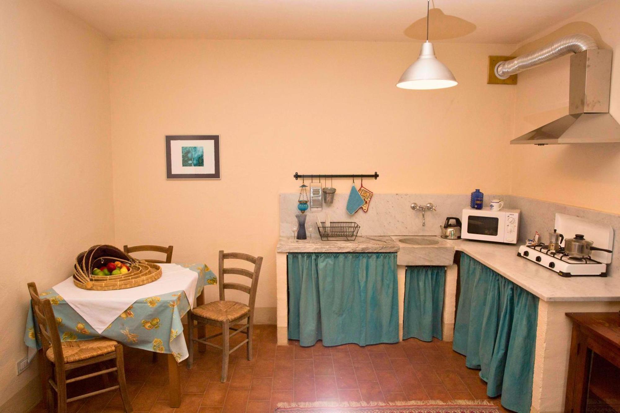 Hotel Podere Conti Filattiera Екстер'єр фото