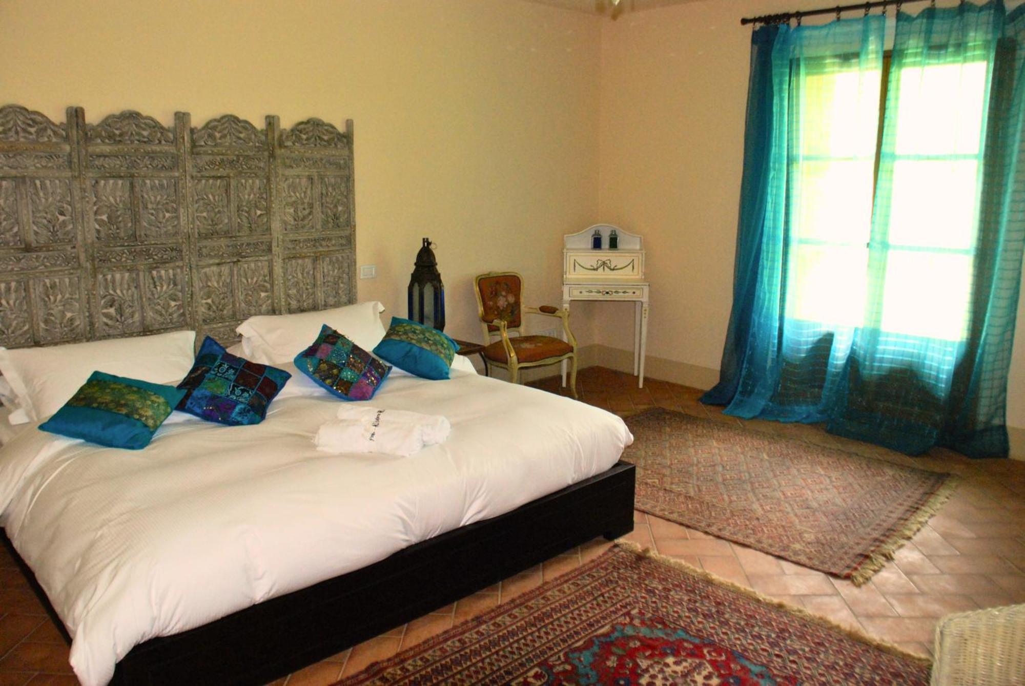 Hotel Podere Conti Filattiera Екстер'єр фото