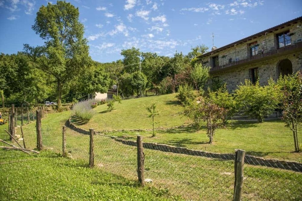 Hotel Podere Conti Filattiera Екстер'єр фото